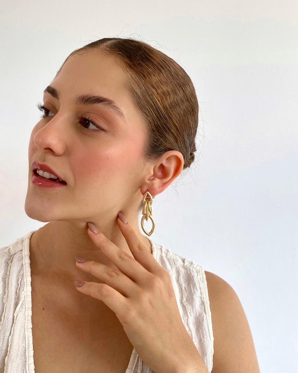 Aretes Aura