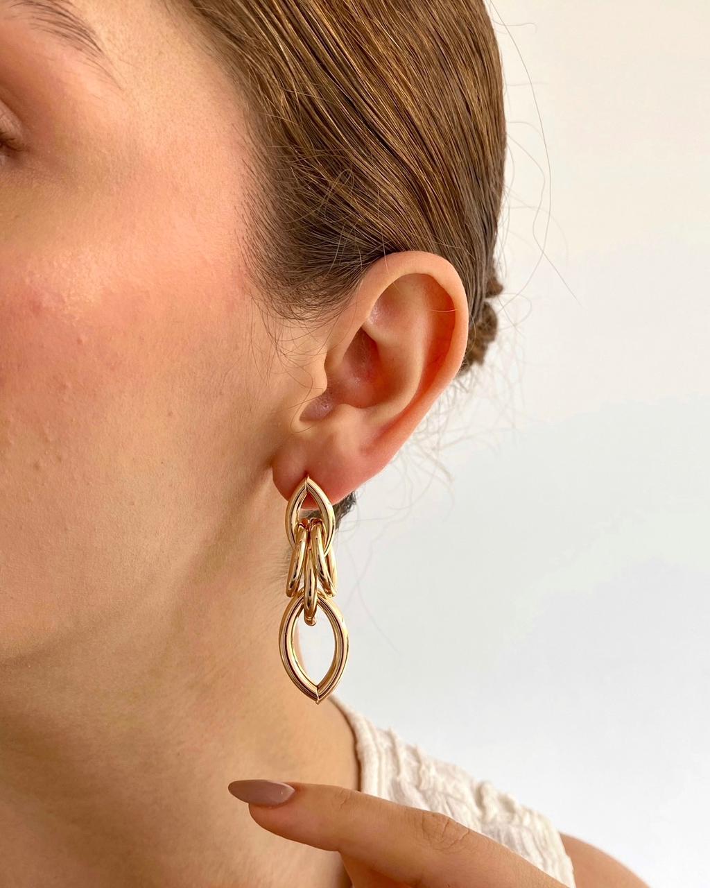 Aretes Aura