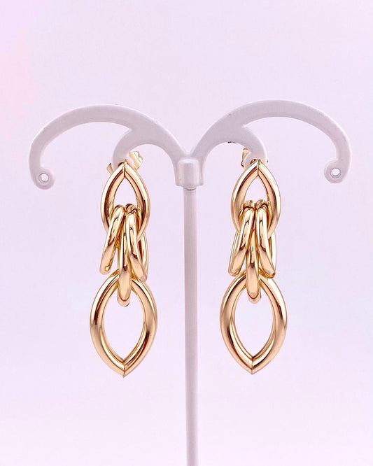 Aretes Aura