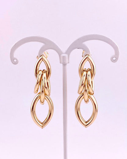Aretes Aura