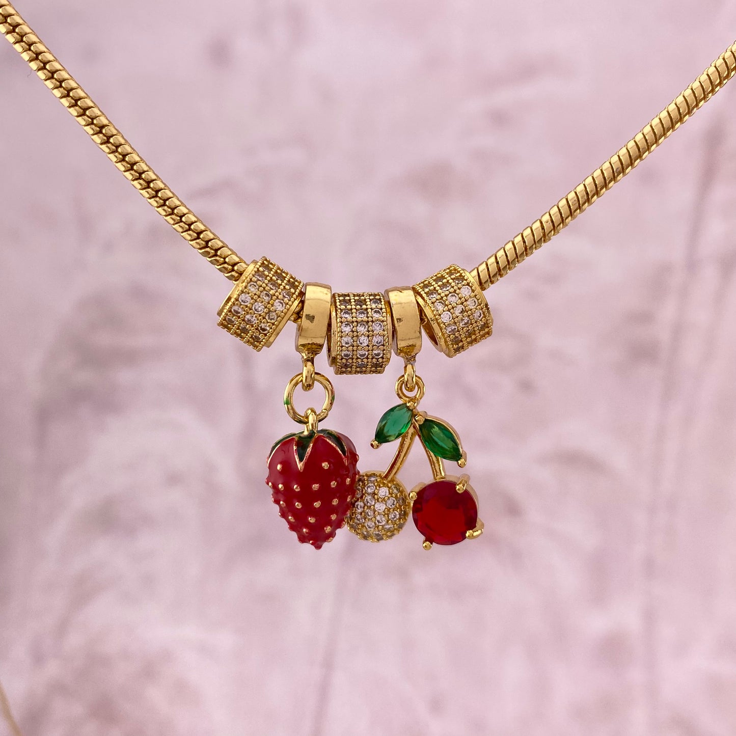 Pandora Fresa + Cereza